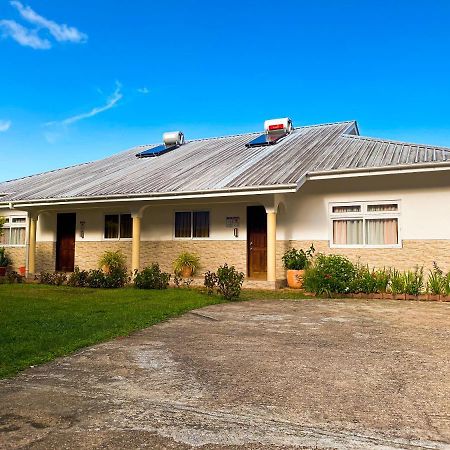 Grace Self Catering Apartment Anse aux Pins Exterior photo